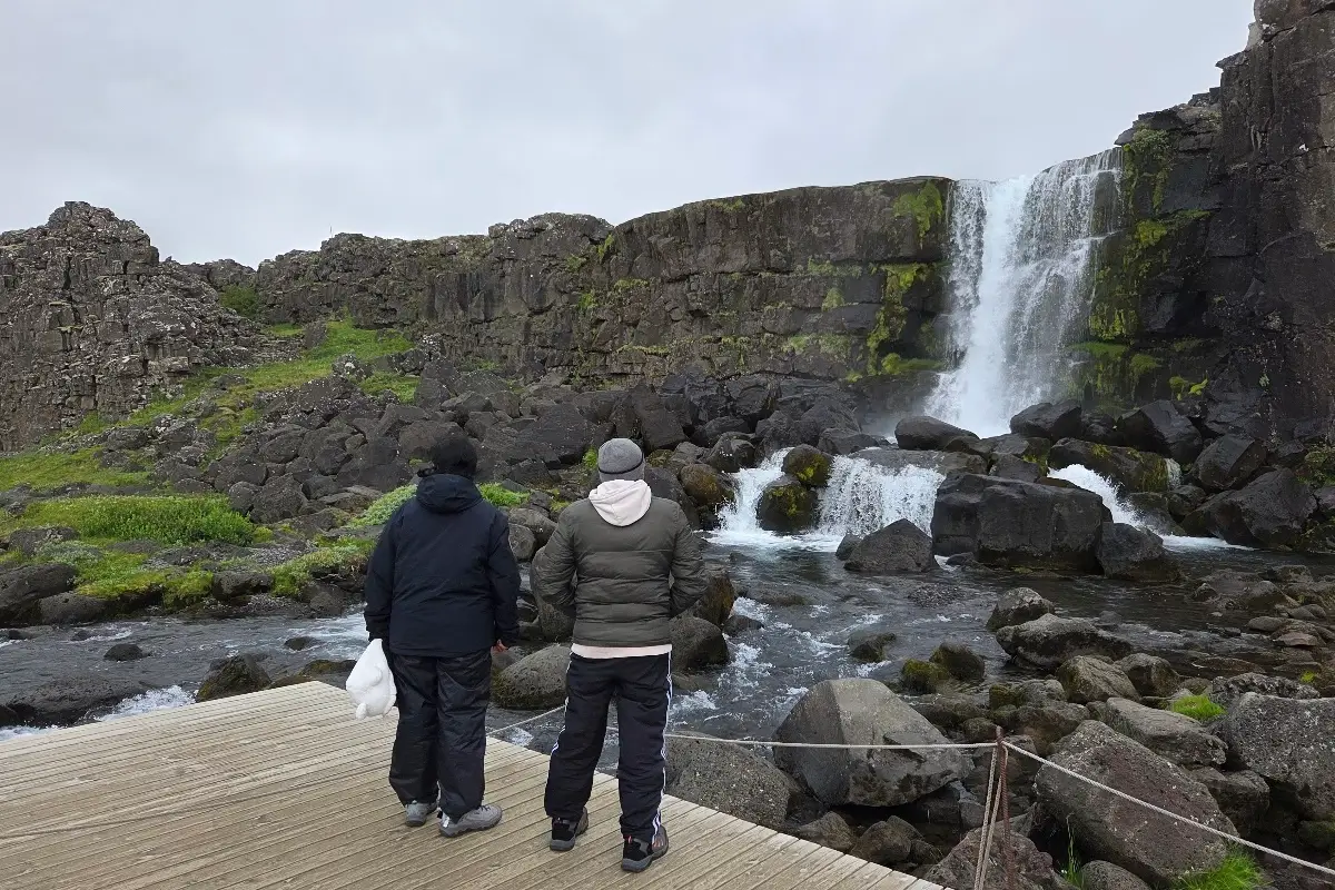 &THORN;ingvellir National Park & &Ouml;xar&aacute;rfoss Waterfall